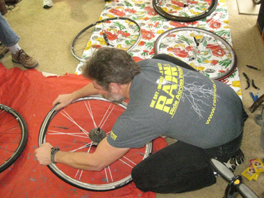 Refitting the tire to the wheel